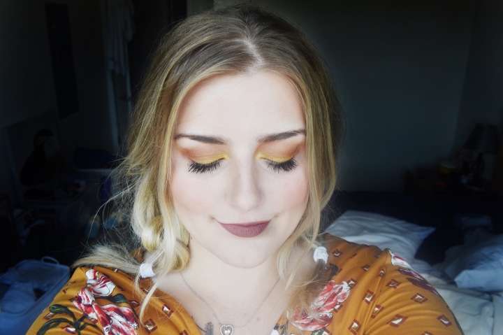 Playing with Makeup: Sunset Eyes.